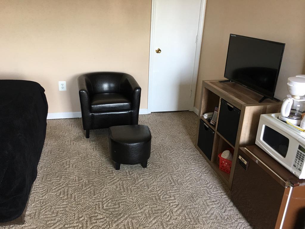 Big Bear Lodge Alpena Ngoại thất bức ảnh
