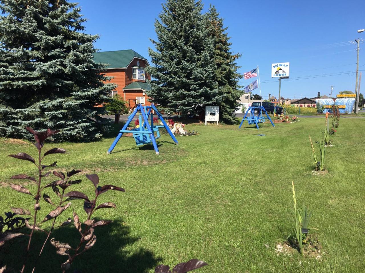 Big Bear Lodge Alpena Ngoại thất bức ảnh